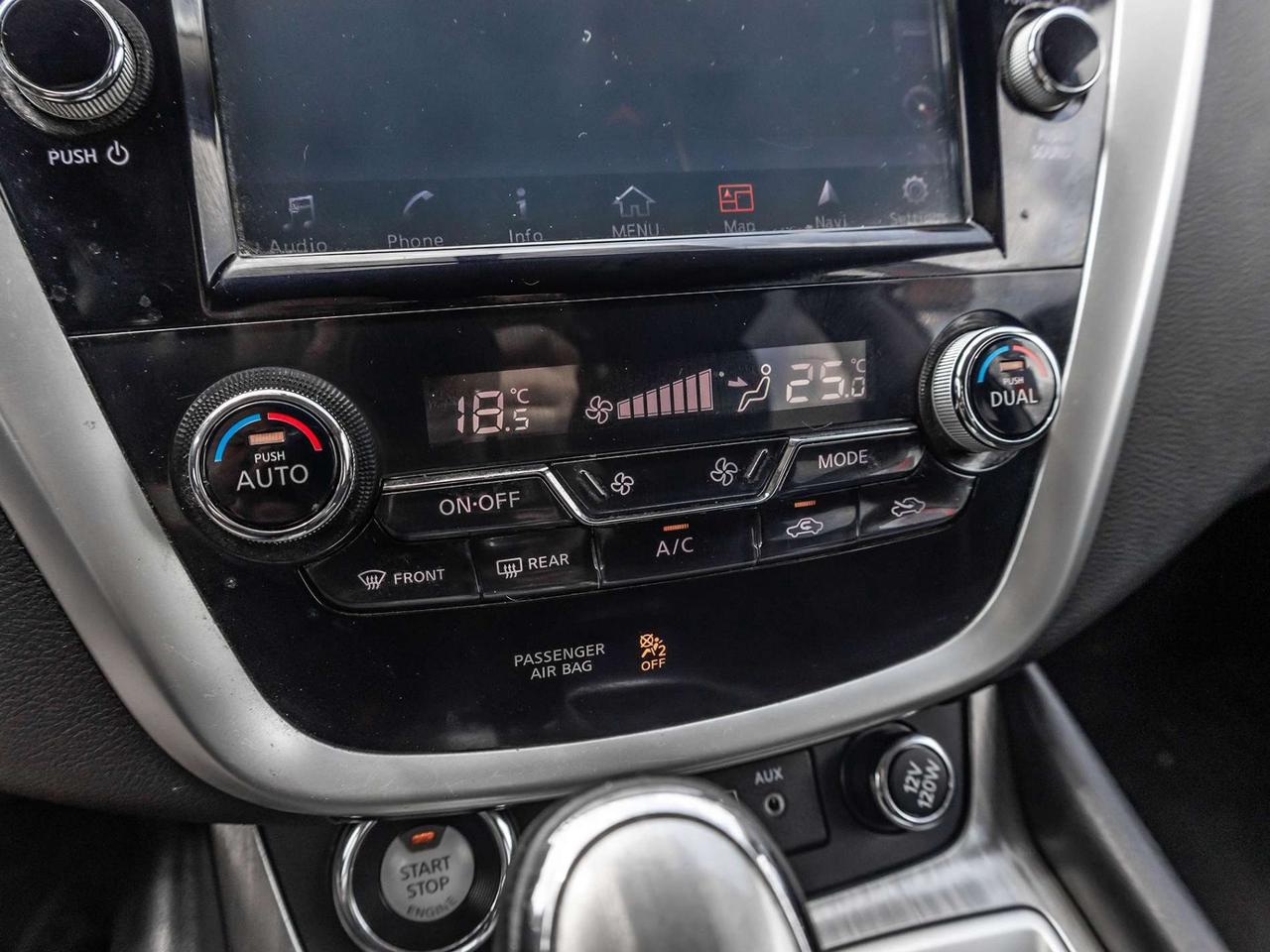 2018 Nissan Murano AWD SV   Panoramic Roof   CLEAN Carfax Photo