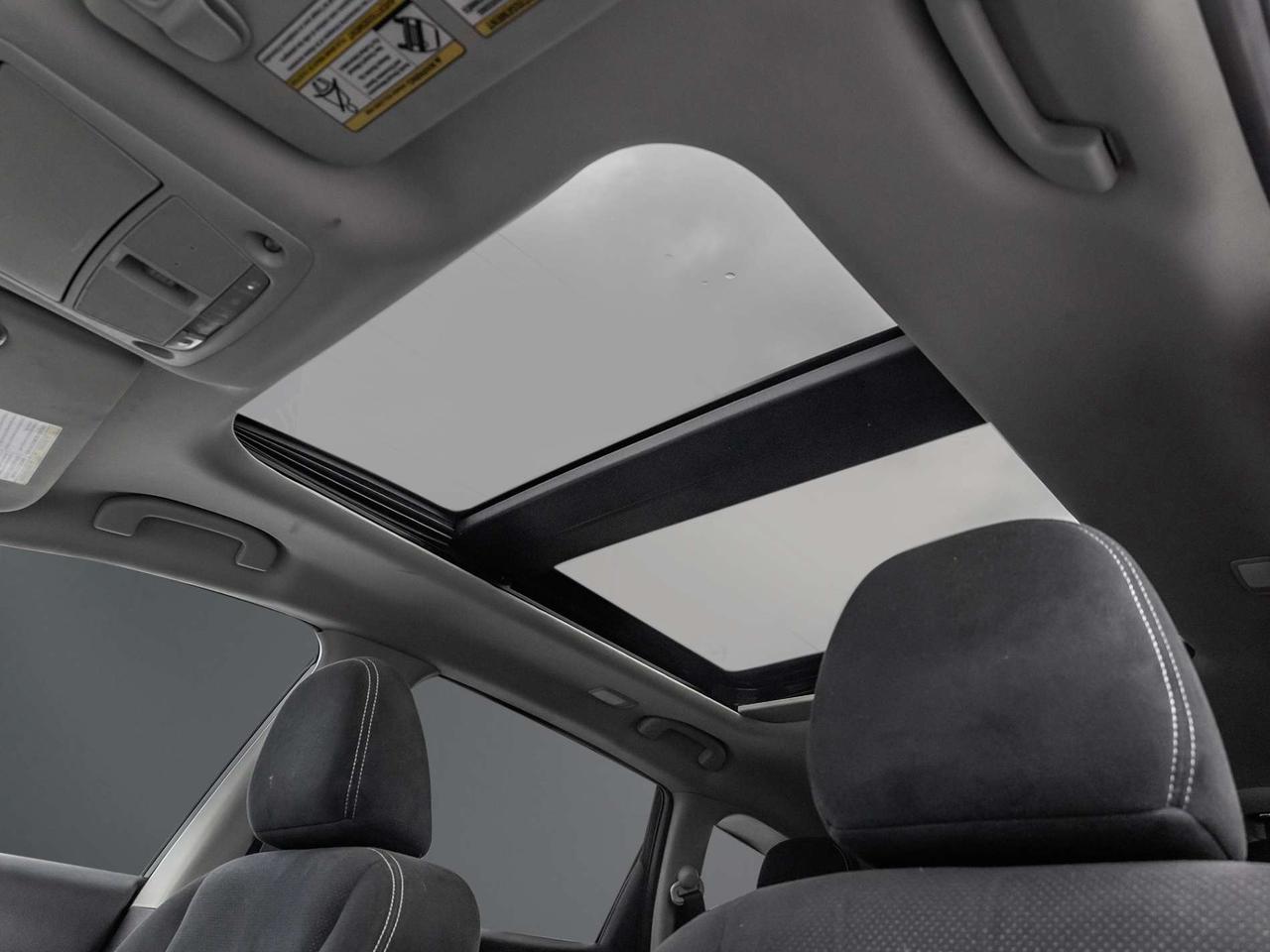 2018 Nissan Murano AWD SV   Panoramic Roof   CLEAN Carfax Photo