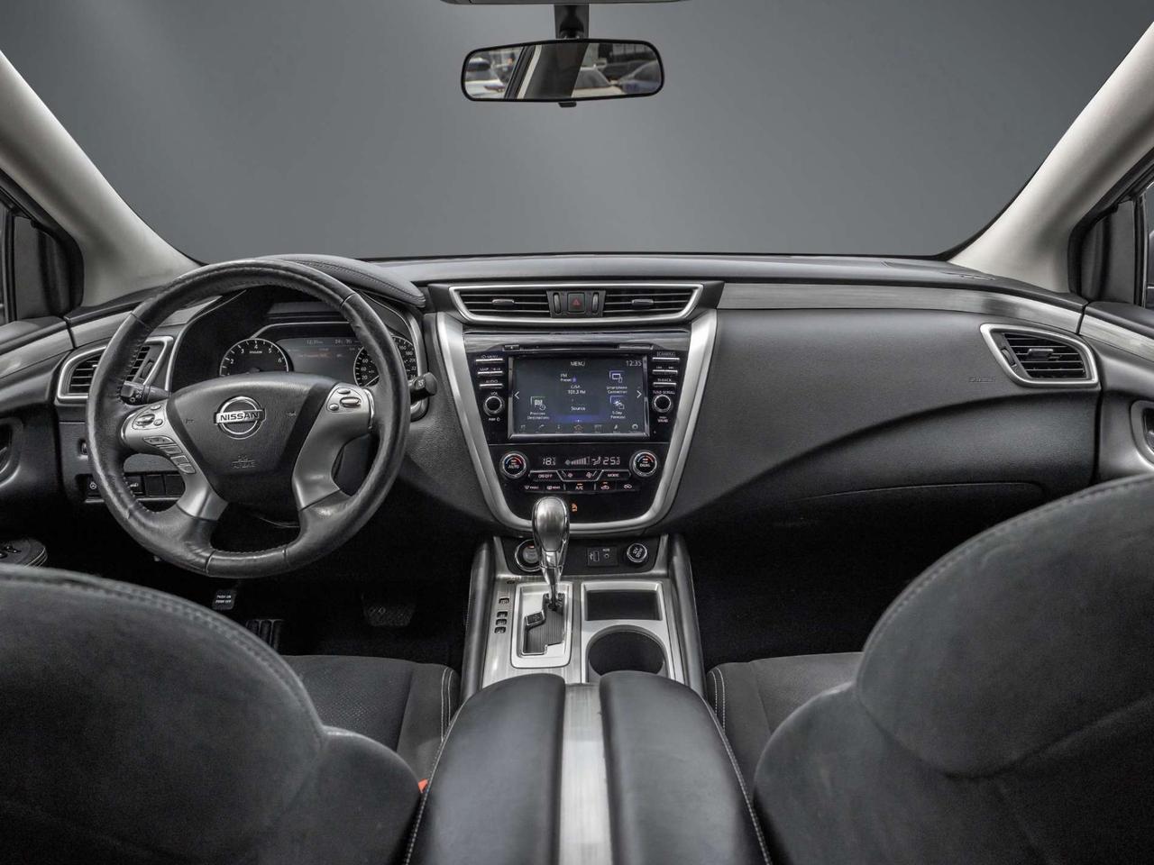 2018 Nissan Murano AWD SV   Panoramic Roof   CLEAN Carfax Photo