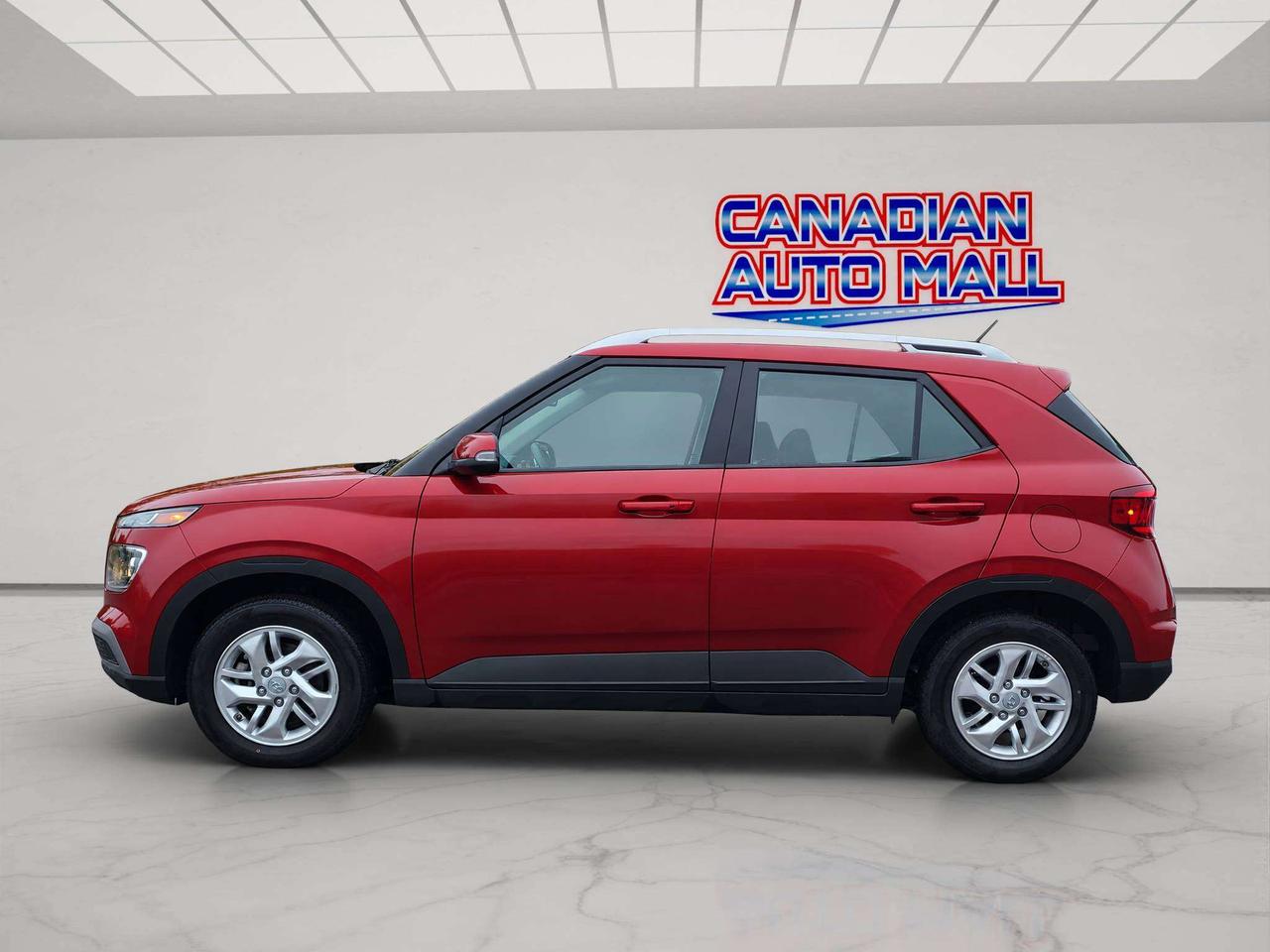2025 Hyundai Venue PREFERRED, HTD. SEATS, A/C, APPLE/ANDROID, 41K! Photo