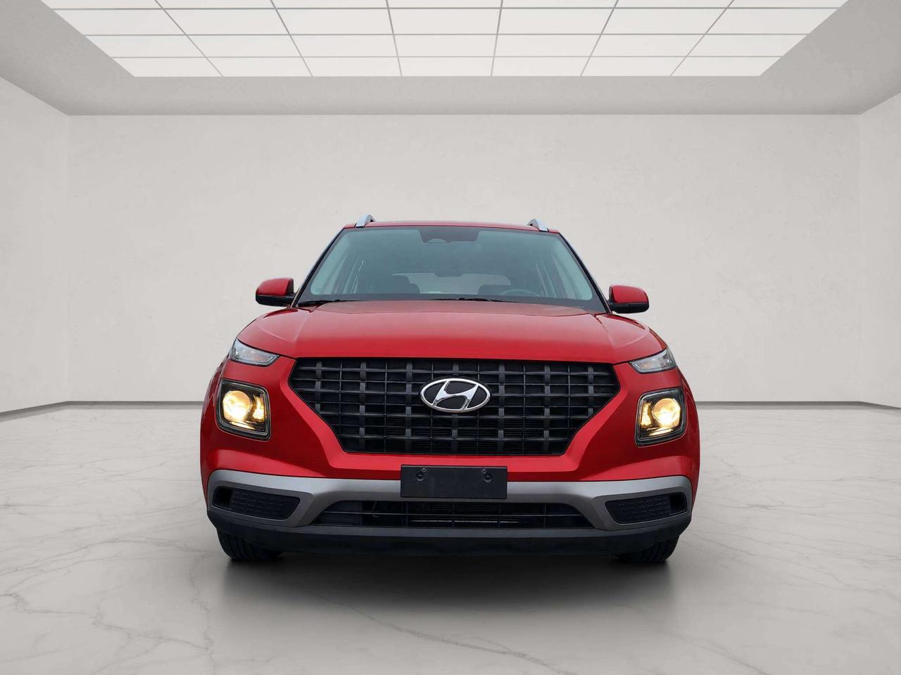 2025 Hyundai Venue PREFERRED, HTD. SEATS, A/C, APPLE/ANDROID, 41K! Photo5