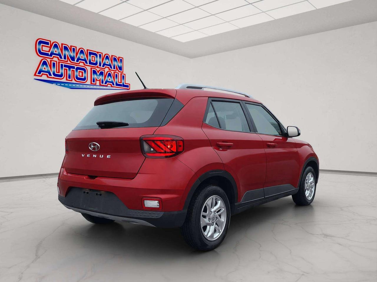 2025 Hyundai Venue PREFERRED, HTD. SEATS, A/C, APPLE/ANDROID, 41K! Photo
