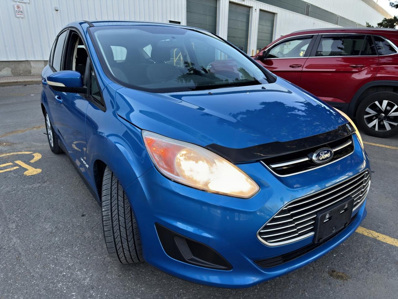 2013 Ford C-MAX SE Photo2