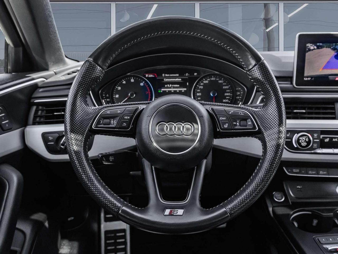 2019 Audi A4 Progressiv 45 TFSI quattro   Navigation   Leather   Sunroof   Heated Steering Wheel Photo