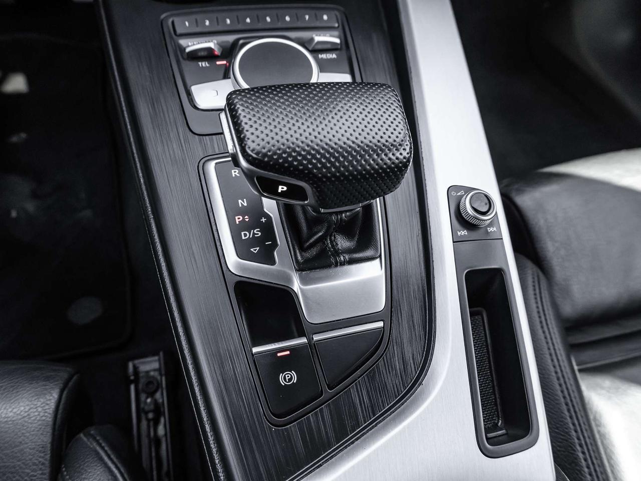 2019 Audi A4 Progressiv 45 TFSI quattro   Navigation   Leather   Sunroof   Heated Steering Wheel Photo
