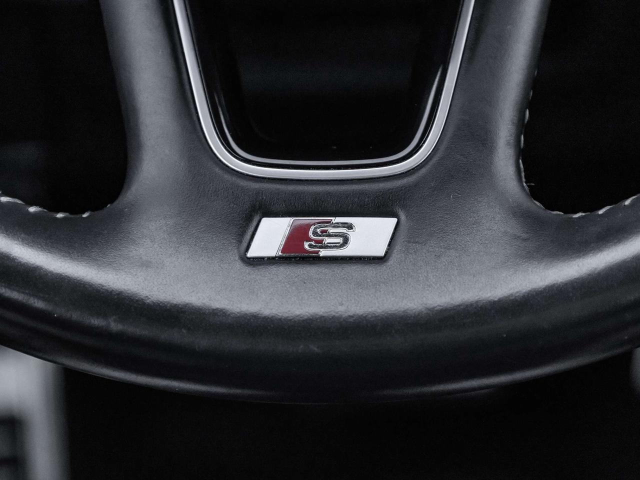 2019 Audi A4 Progressiv 45 TFSI quattro   Navigation   Leather   Sunroof   Heated Steering Wheel Photo