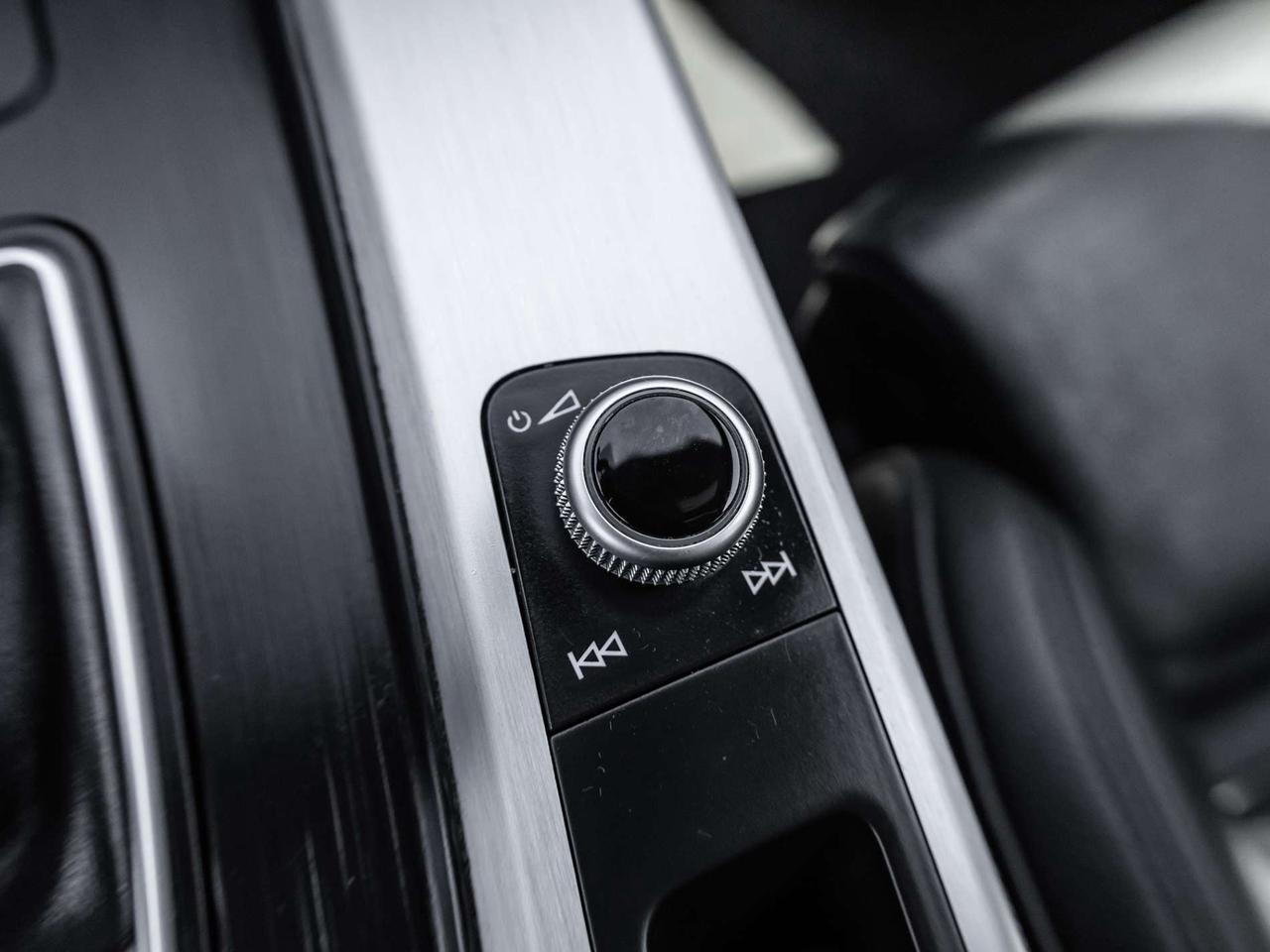 2019 Audi A4 Progressiv 45 TFSI quattro   Navigation   Leather   Sunroof   Heated Steering Wheel Photo