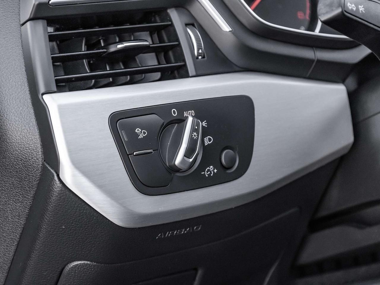 2019 Audi A4 Progressiv 45 TFSI quattro   Navigation   Leather   Sunroof   Heated Steering Wheel Photo