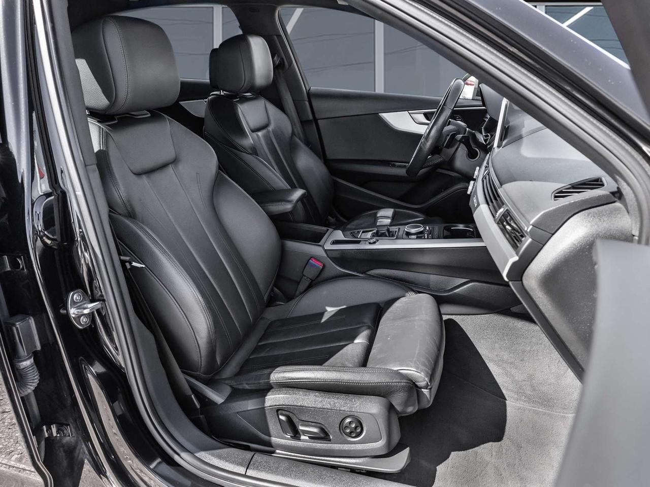 2019 Audi A4 Progressiv 45 TFSI quattro   Navigation   Leather   Sunroof   Heated Steering Wheel Photo
