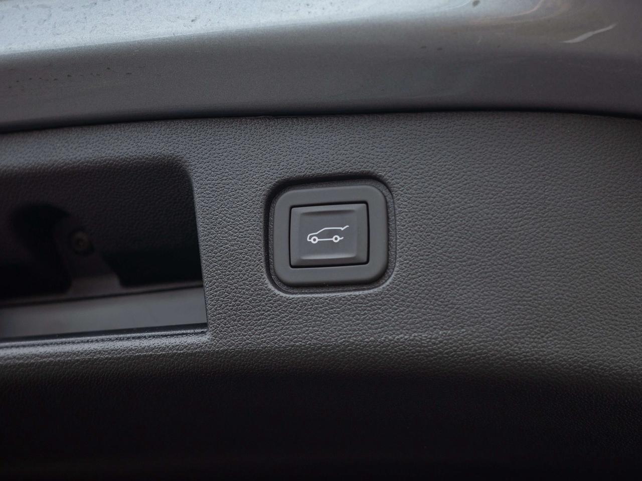 2025 Chevrolet Blazer FWD LT - Remote Trunk Release   Power Driver Seat Photo