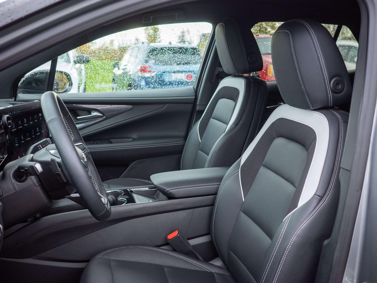 2025 Chevrolet Blazer FWD LT - Remote Trunk Release   Power Driver Seat Photo