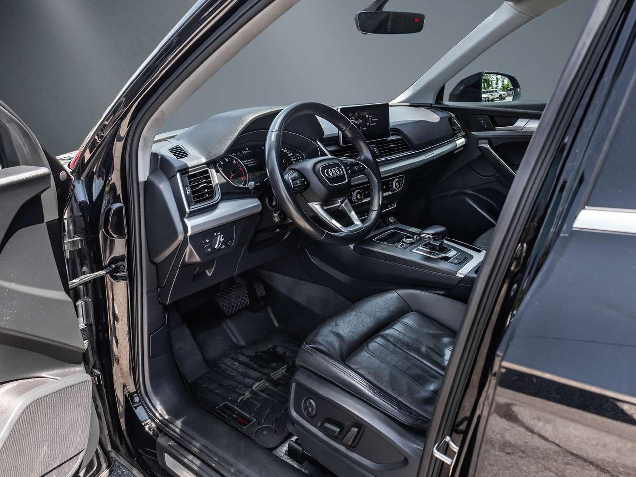 2018 Audi Q5 2.0 TFSI quattro Progressiv S tronic   Panoramic Roof   Navigation Photo