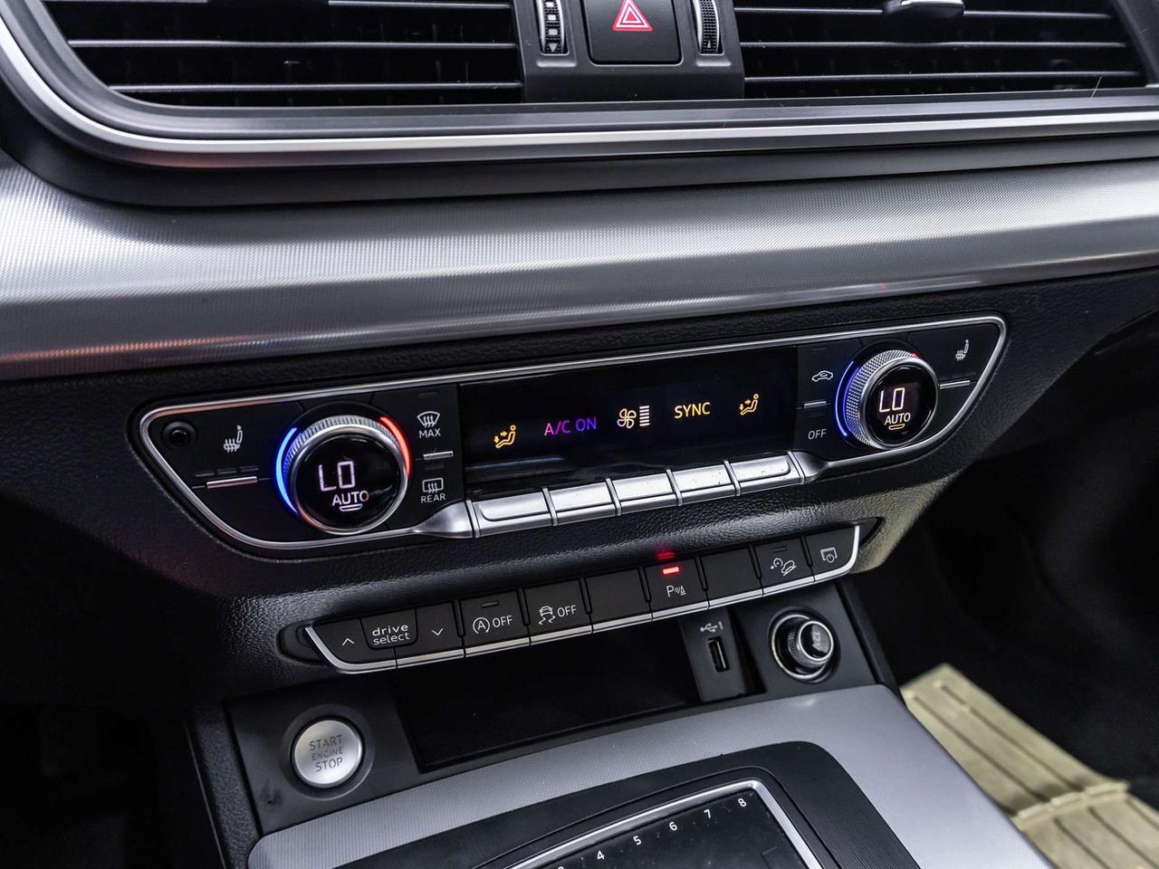 2018 Audi Q5 2.0 TFSI quattro Progressiv S tronic   Panoramic Roof   Navigation Photo