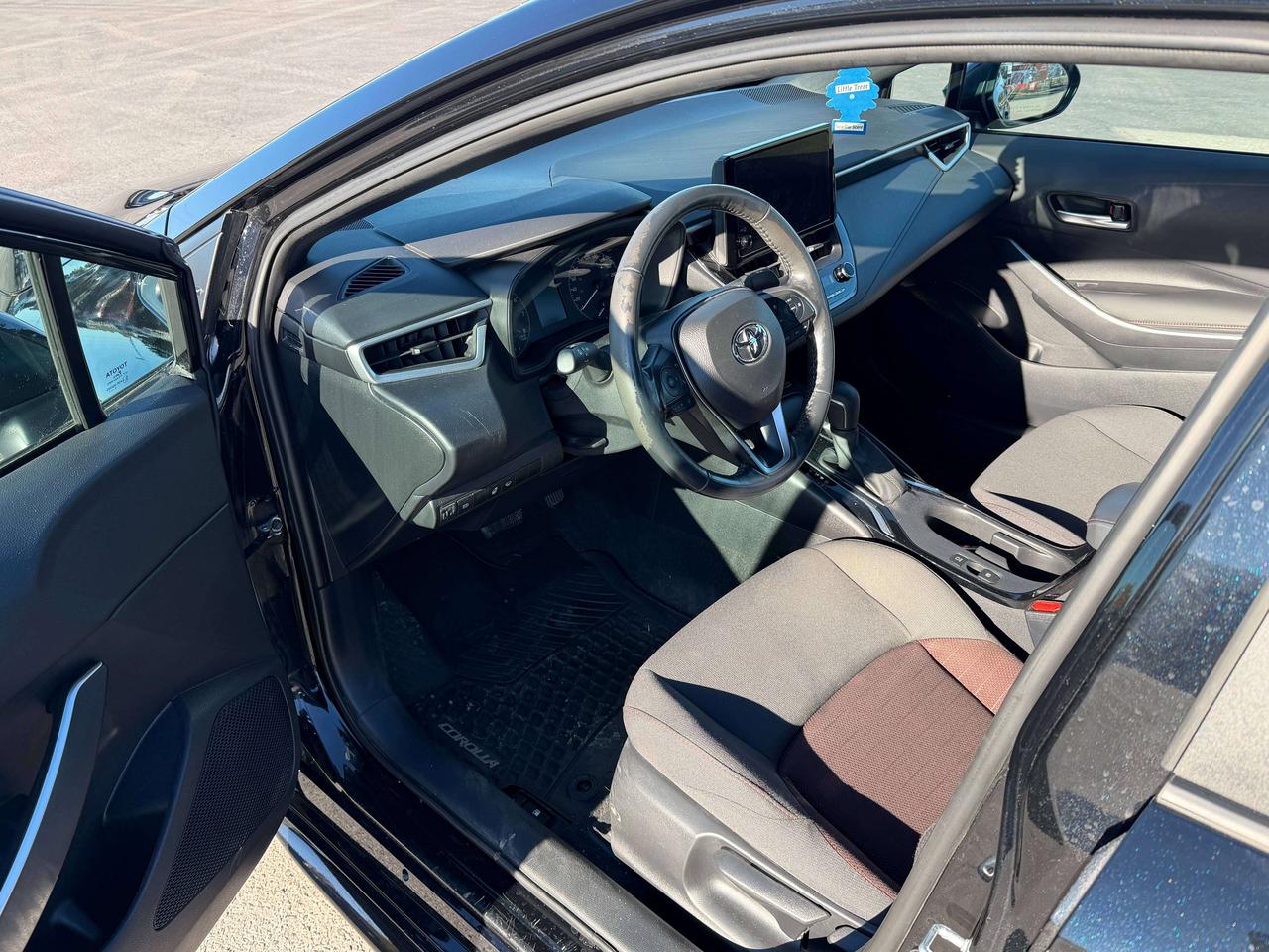 2024 Toyota Corolla SE Photo