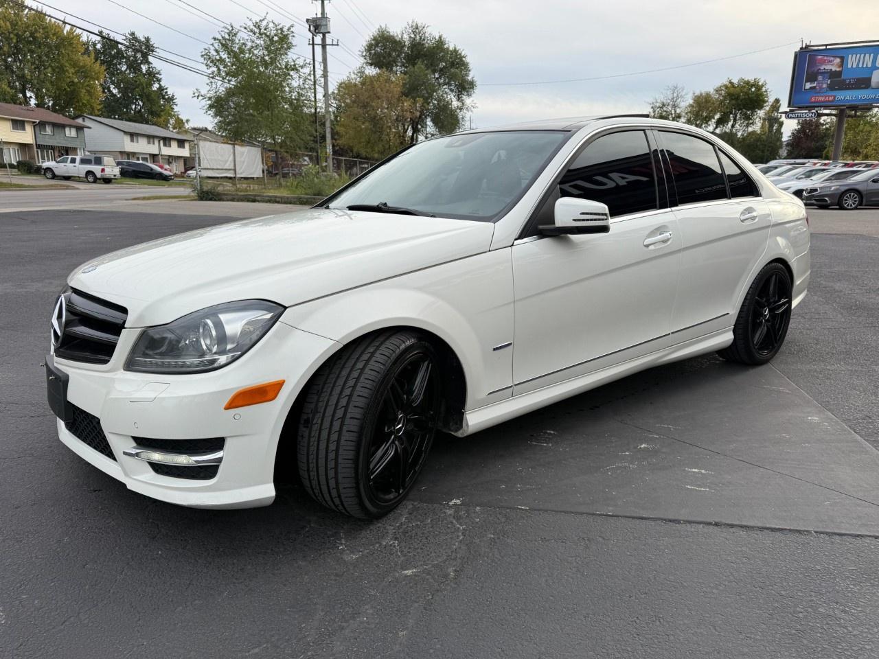 2012 Mercedes-Benz C-Class C 350 4MATIC Sedan Photo2
