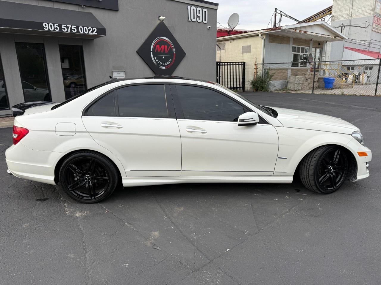 2012 Mercedes-Benz C-Class C 350 4MATIC Sedan Photo