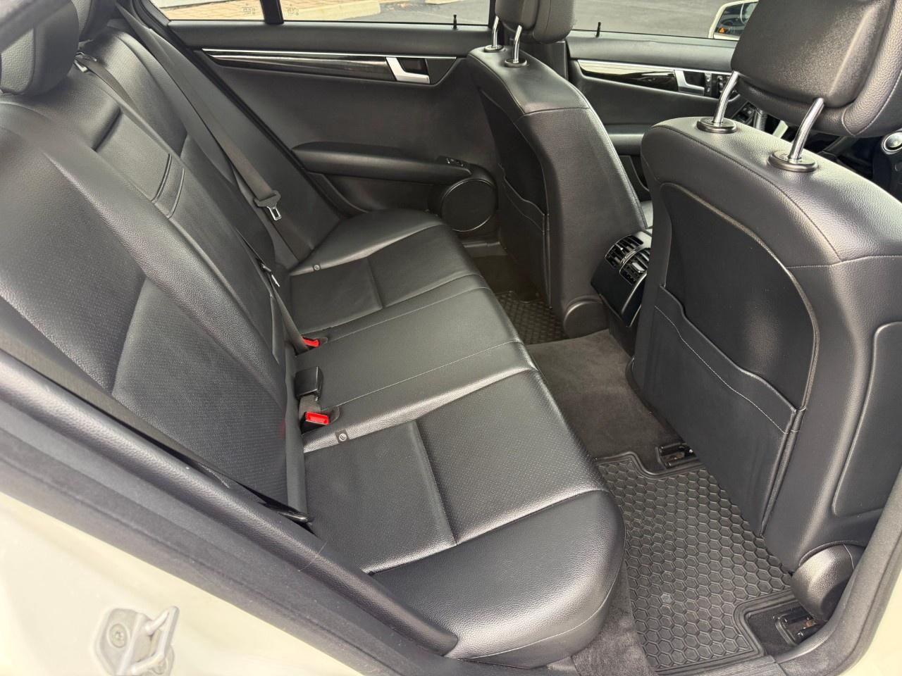 2012 Mercedes-Benz C-Class C 350 4MATIC Sedan Photo