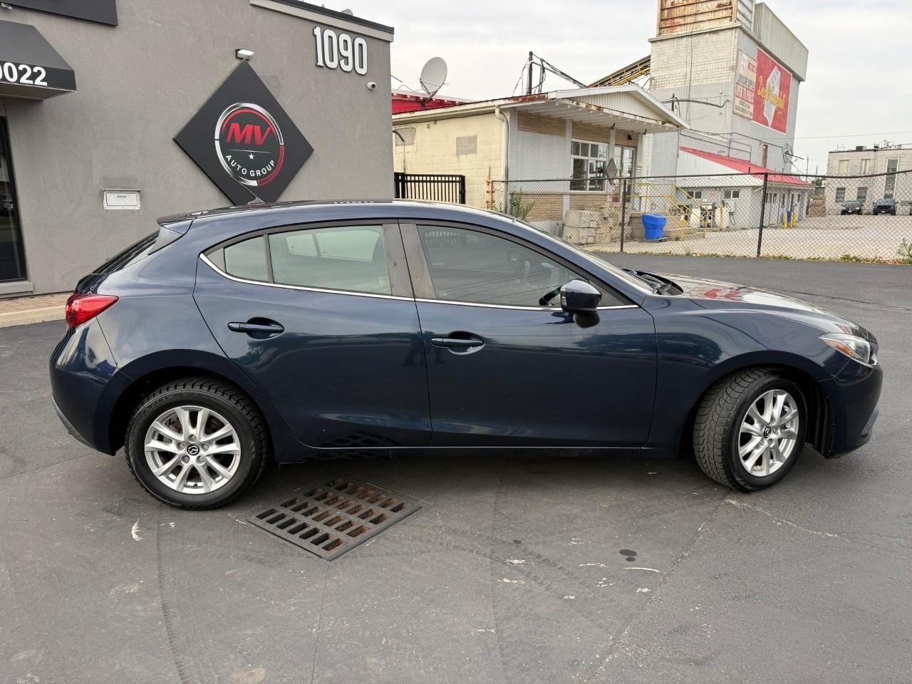 2015 Mazda MAZDA3 4DR HB SPORT AUTO GS Photo