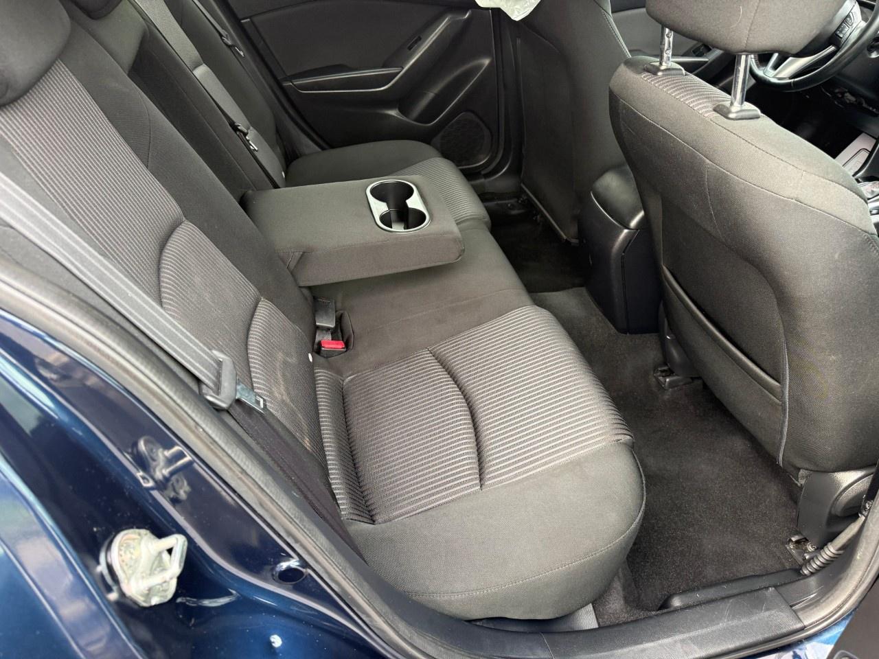 2015 Mazda MAZDA3 4DR HB SPORT AUTO GS Photo