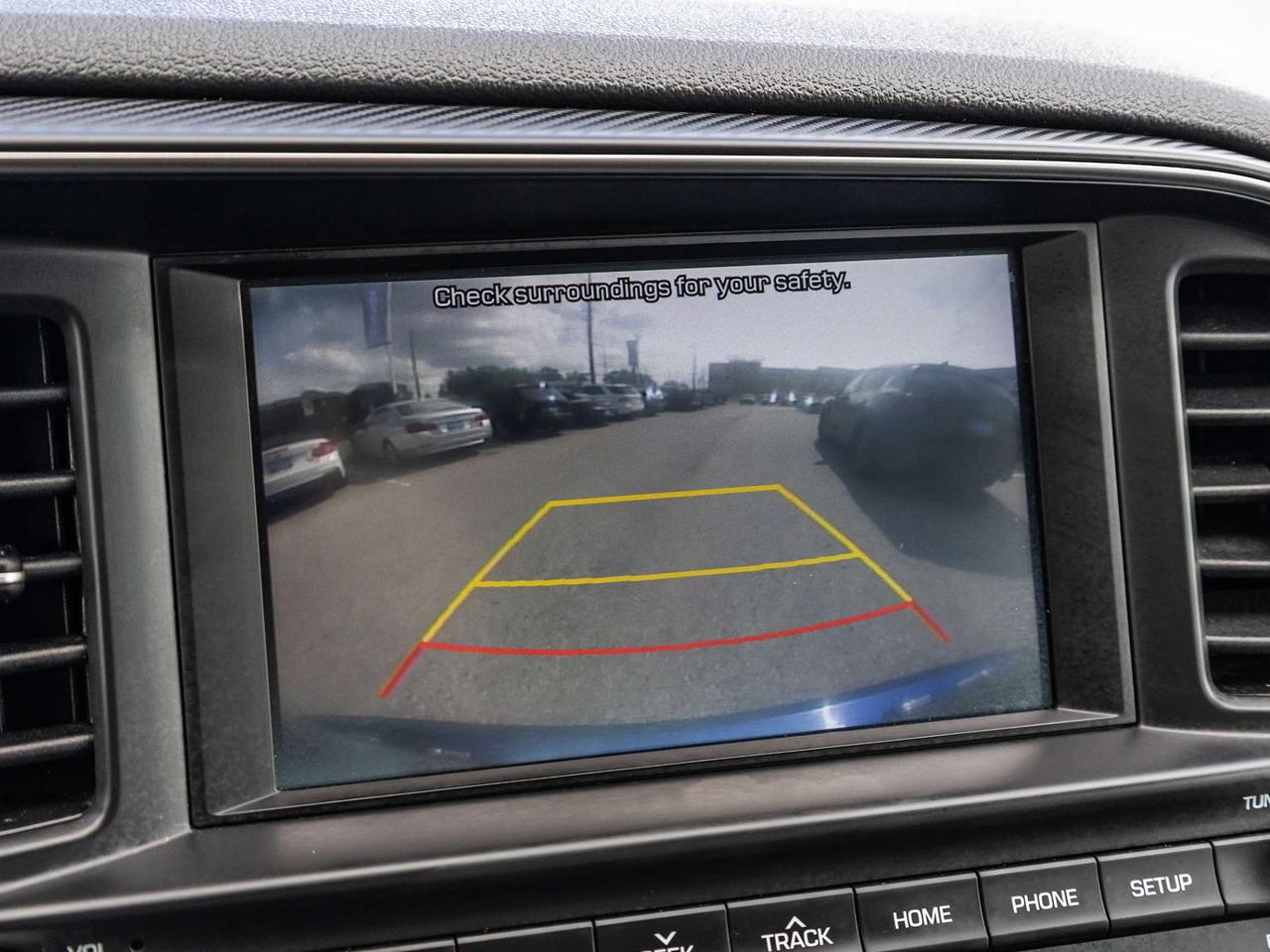 2020 Hyundai Elantra Preferred IVT   Heated Seats   Heated Steering Wheel   Blind Spot   Apple CarPlay Photo
