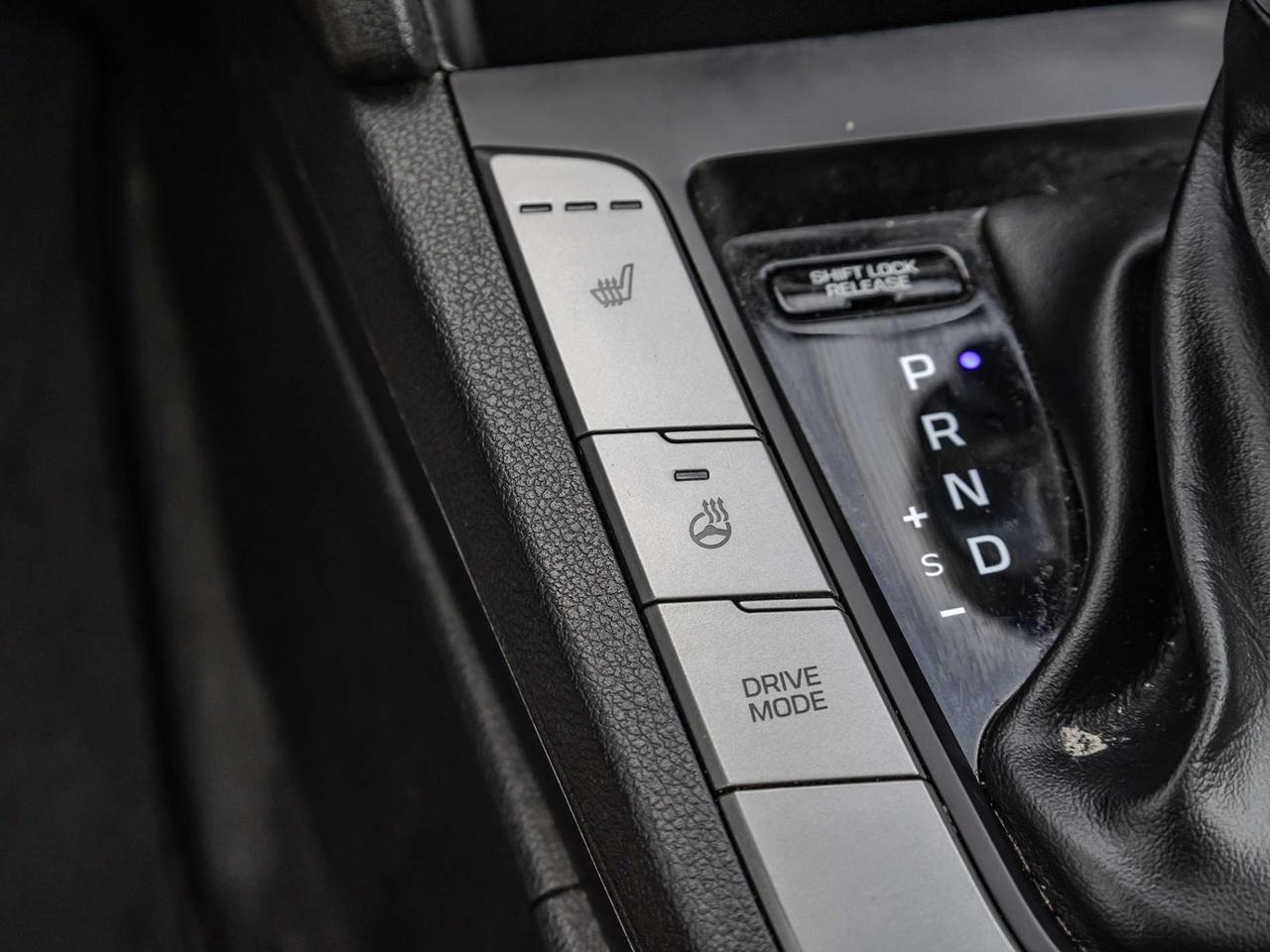 2020 Hyundai Elantra Preferred IVT   Heated Seats   Heated Steering Wheel   Blind Spot   Apple CarPlay Photo