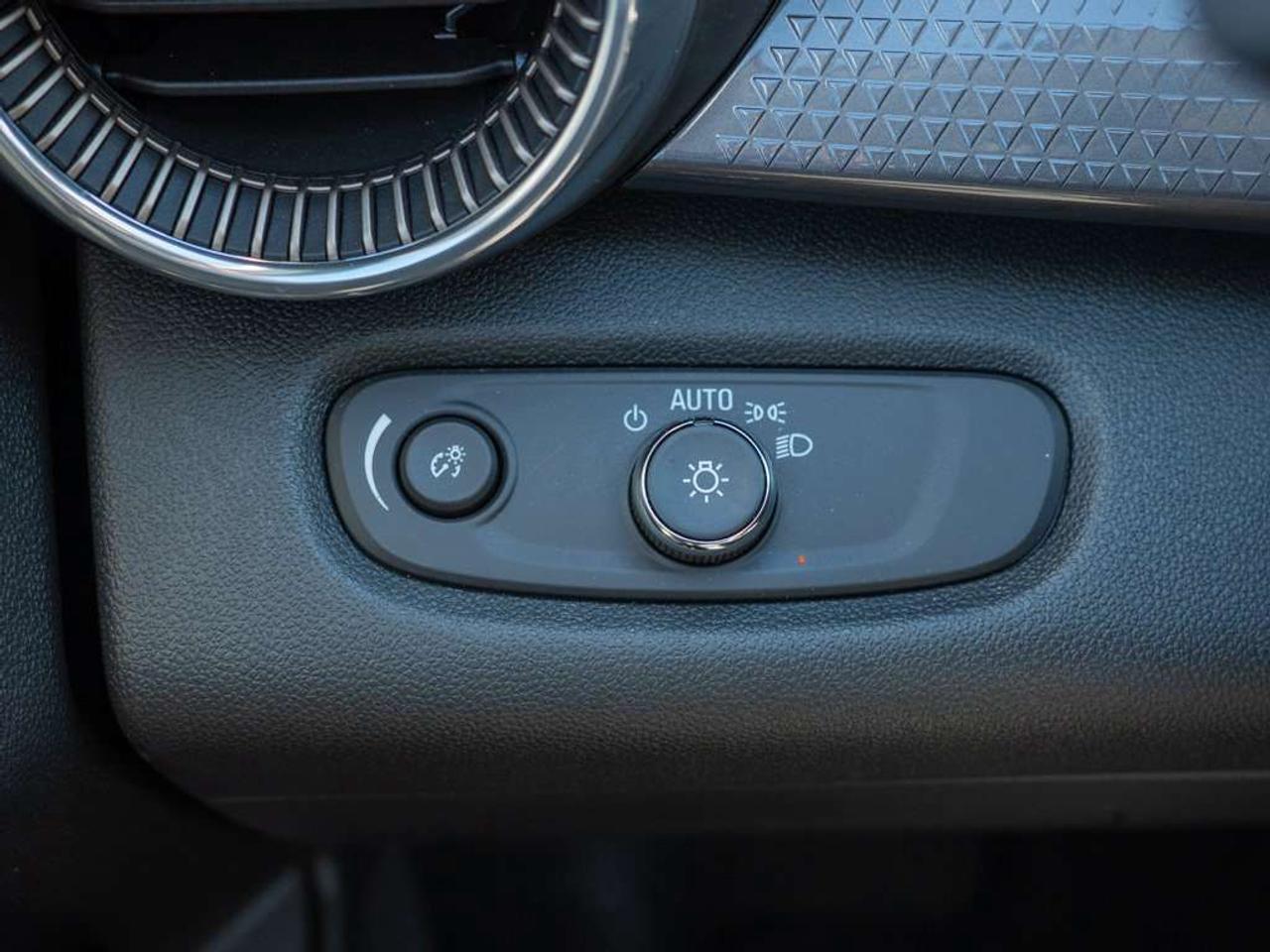 2026 Chevrolet Trax ACTIV - Rear Parking Aid   Lane Keeping Assist Photo