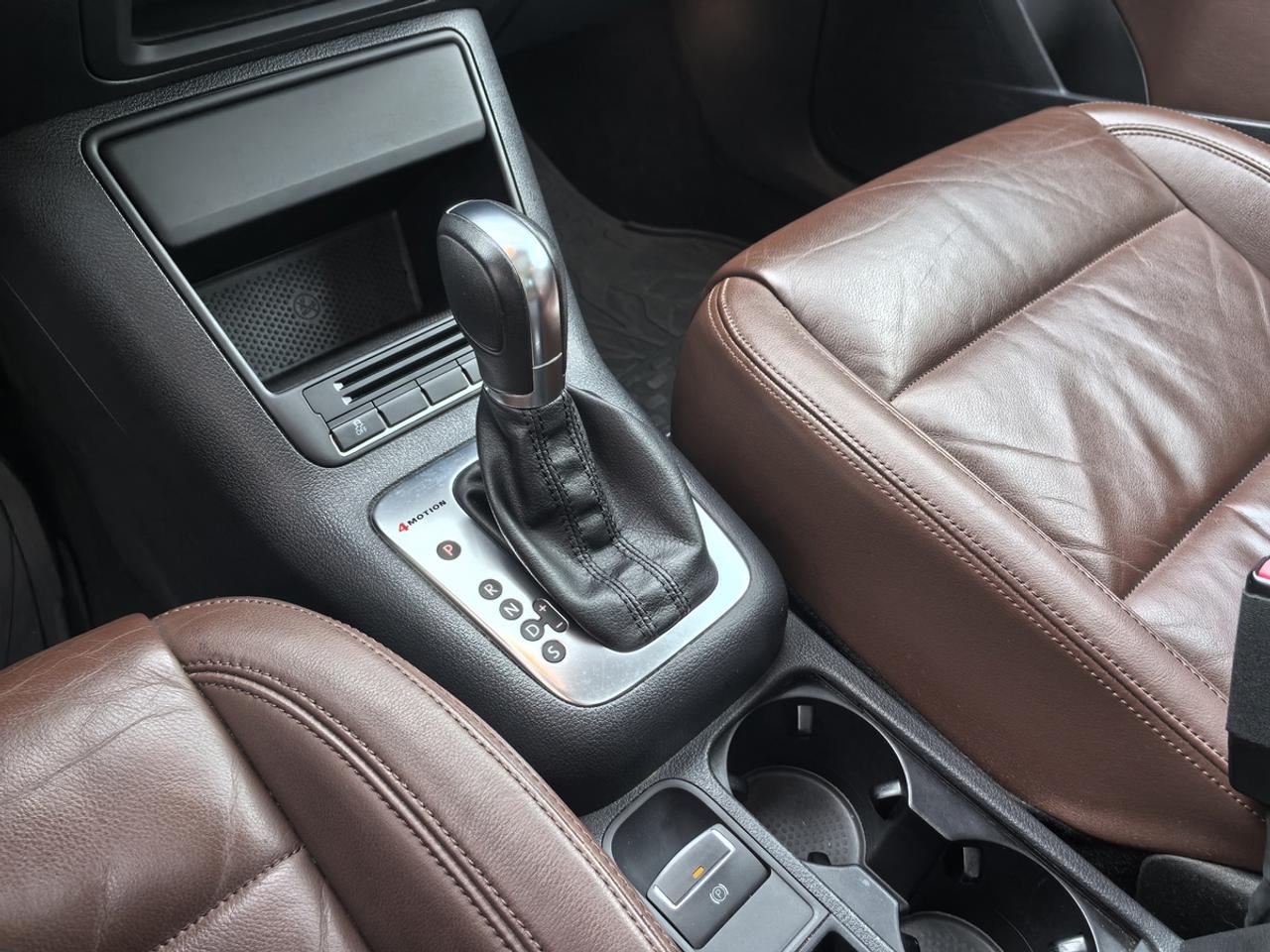 2012 Volkswagen Tiguan SE Photo