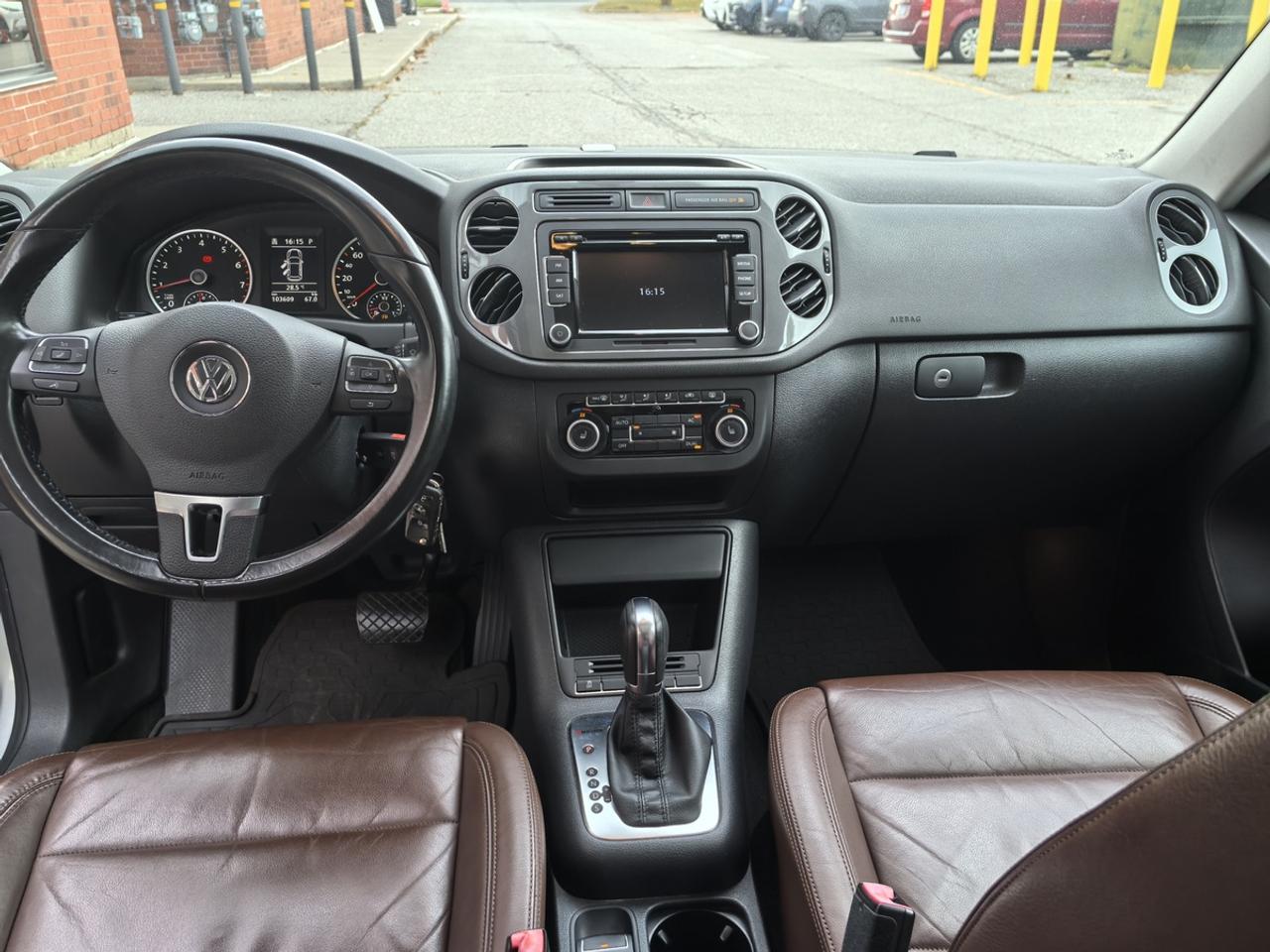 2012 Volkswagen Tiguan SE Photo