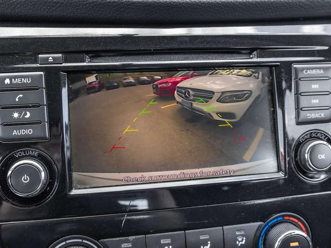 2019 Nissan Rogue FWD S   Carplay   Heated Seats   Backup Camera   Clean Carfax Photo