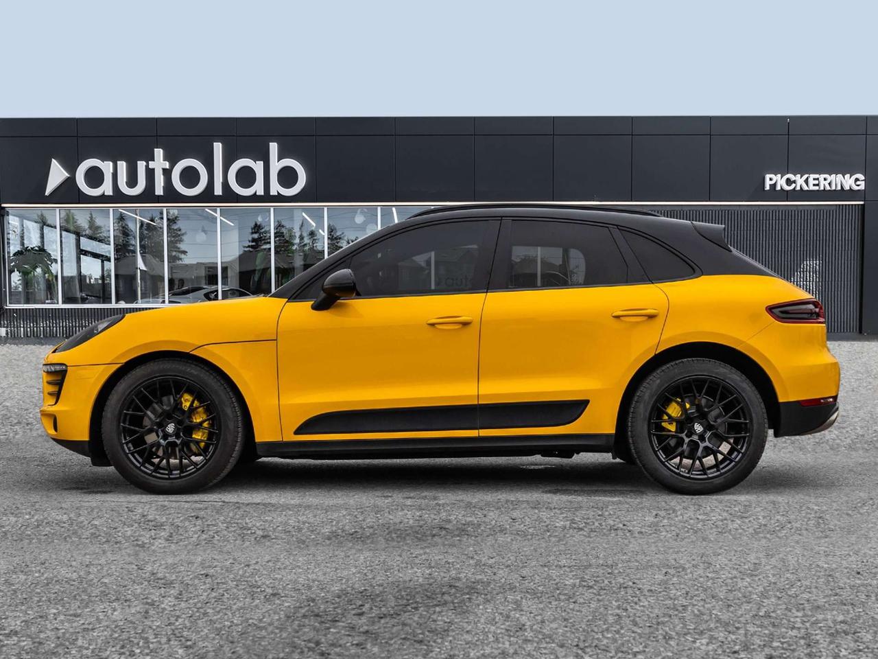 2015 Porsche Macan AWD S   Carplay   Panoramic Roof   Navigation   Heated Seats Photo2