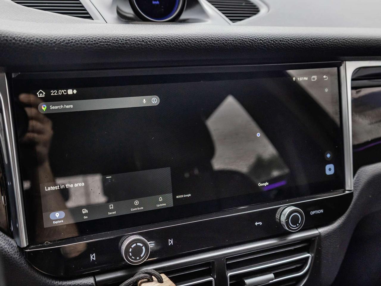 2015 Porsche Macan AWD S   Carplay   Panoramic Roof   Navigation   Heated Seats Photo