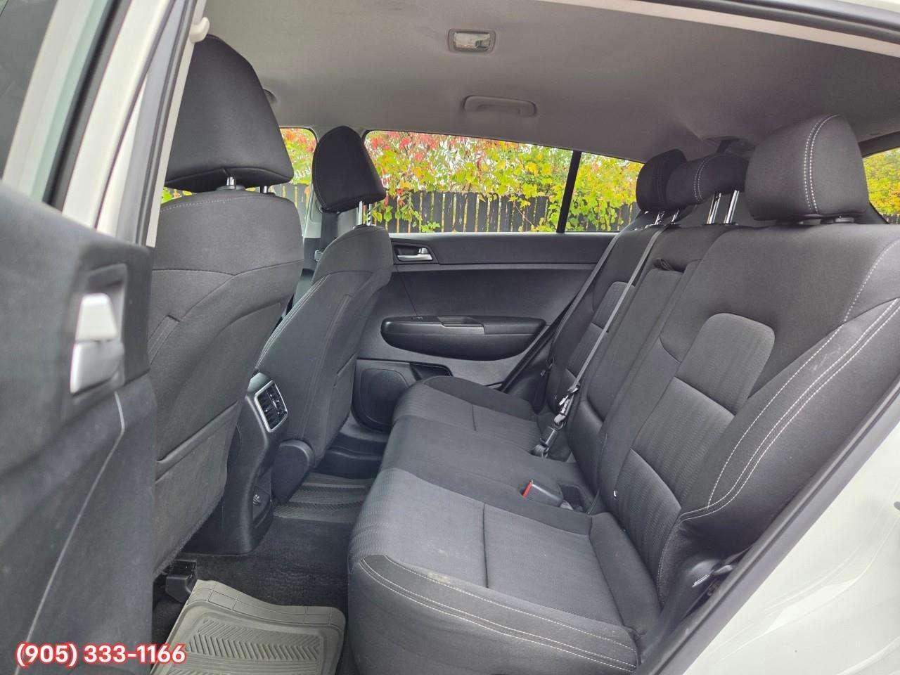2022 Kia Sportage LX Apple CarPlay & Android Auto • Heated Front Seats • Keyless Entry • Alloy Wheels • Backup Camera Photo