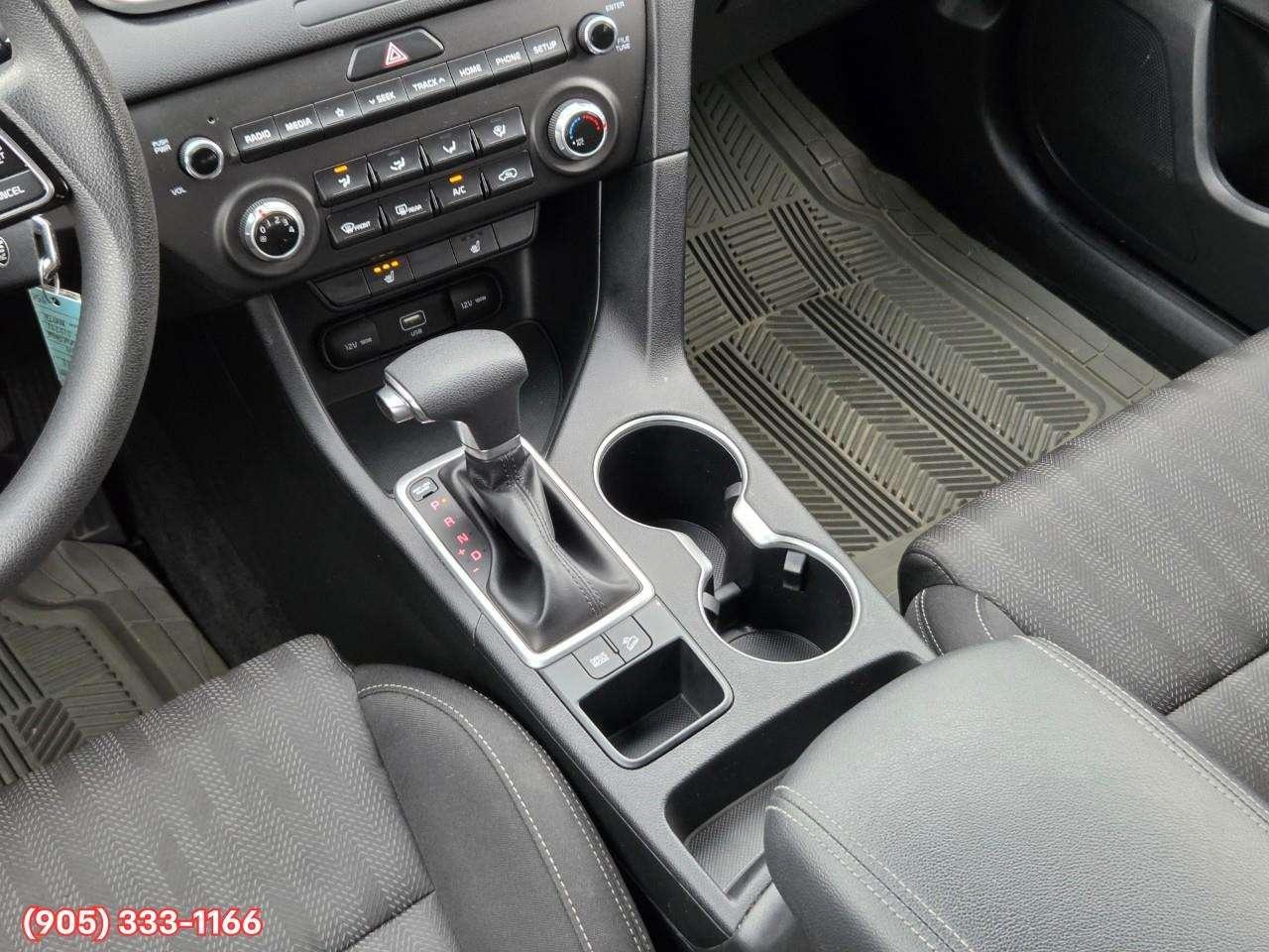 2022 Kia Sportage LX Apple CarPlay & Android Auto • Heated Front Seats • Keyless Entry • Alloy Wheels • Backup Camera Photo