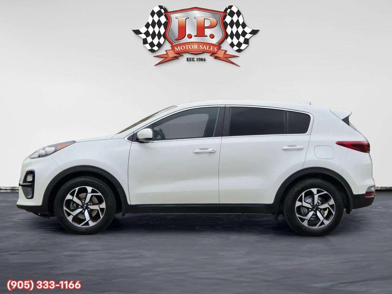 2022 Kia Sportage LX Apple CarPlay & Android Auto • Heated Front Seats • Keyless Entry • Alloy Wheels • Backup Camera Photo