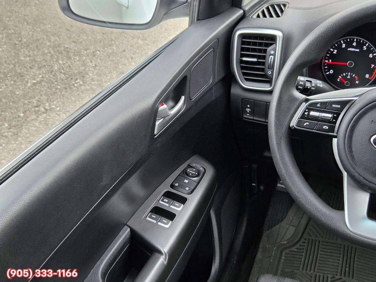 2022 Kia Sportage LX Apple CarPlay & Android Auto • Heated Front Seats • Keyless Entry • Alloy Wheels • Backup Camera Photo