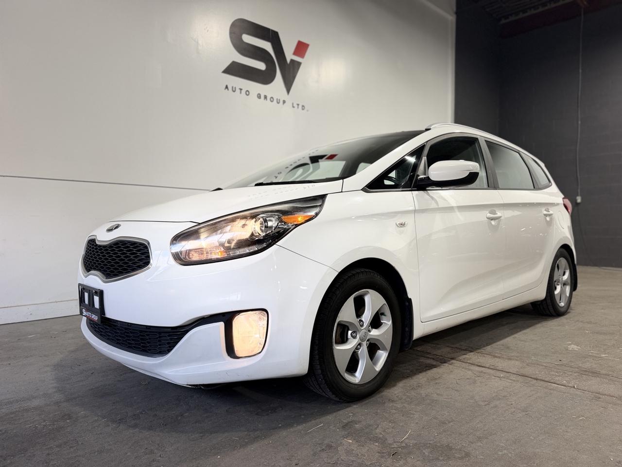 2016 Kia Rondo LX Photo
