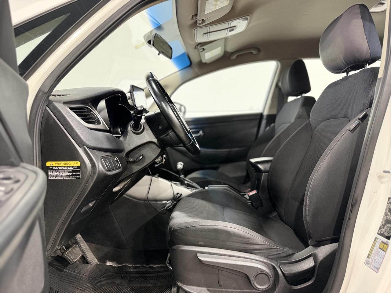 2016 Kia Rondo LX Photo