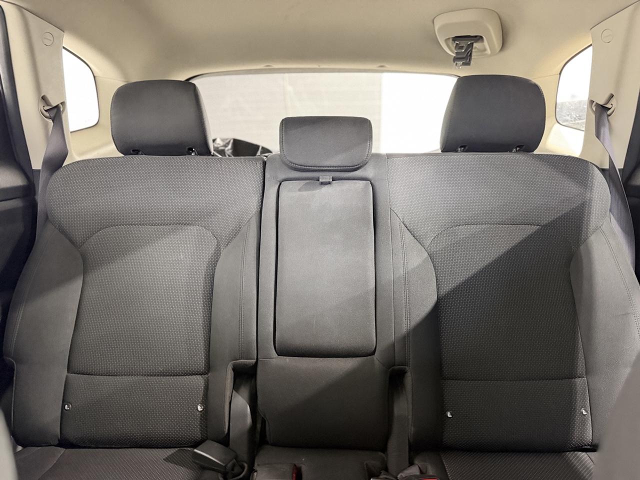 2016 Kia Rondo LX Photo