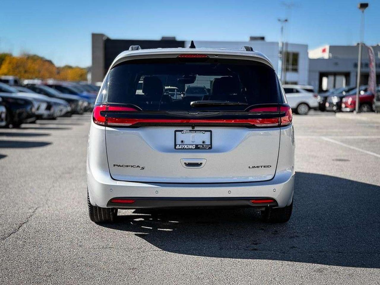 2026 Chrysler Pacifica Limited   S APPEARANCE   SUNROOF   HEATED/VENTILATED LEATHER   360° CAMERA   NAVIGATION Photo