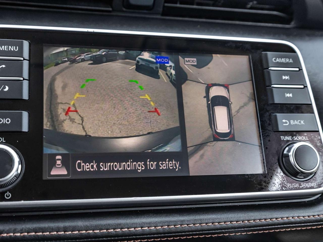 2020 Nissan Kicks SR   CarPlay   Backup Camera   Blind Spot Photo