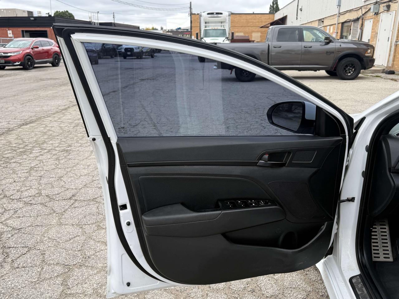 2019 Hyundai Elantra Sport l DCT l 1.6T l FWD l 201HP l 4Cyl l Auto l Photo