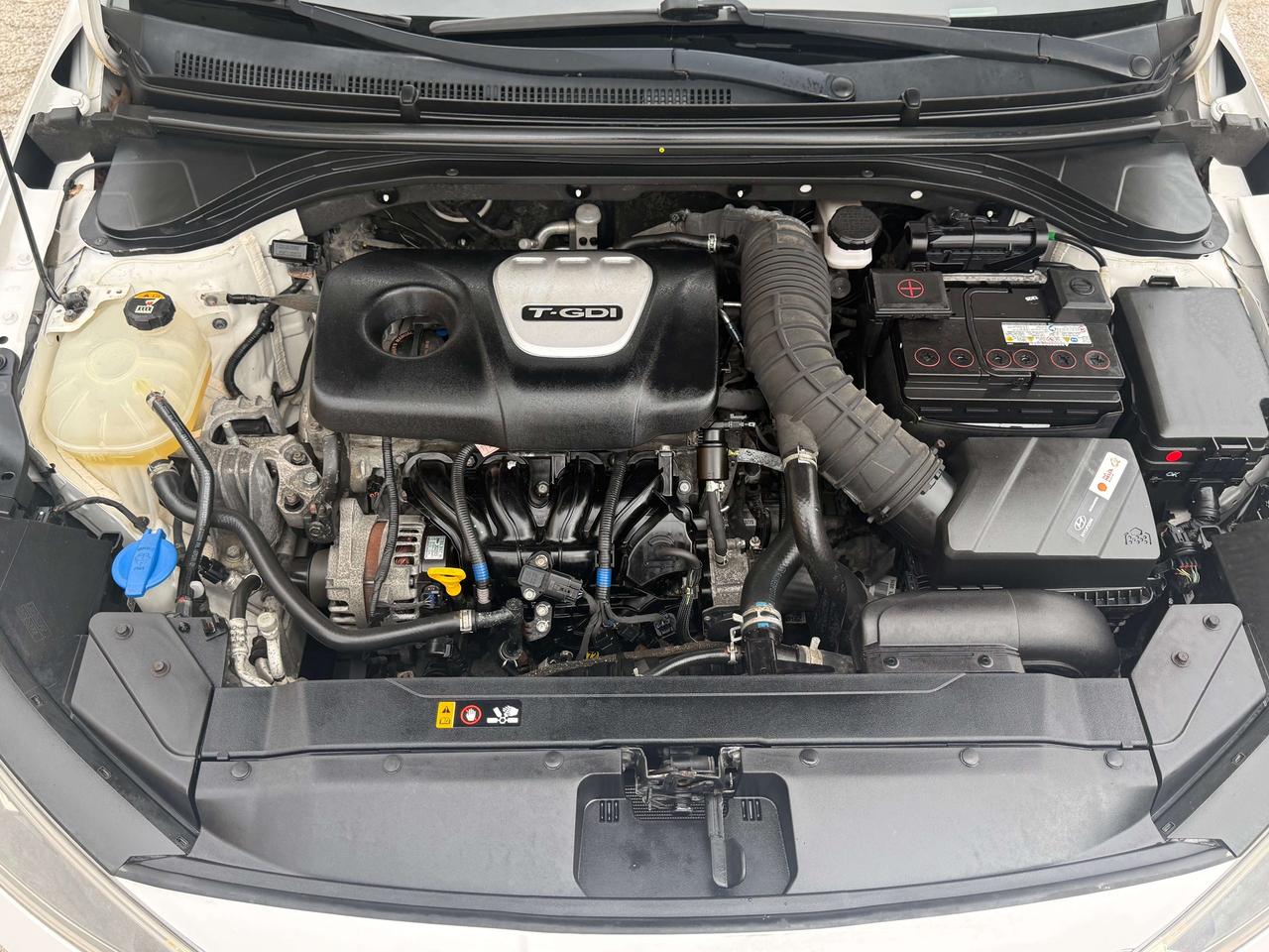 2019 Hyundai Elantra Sport l DCT l 1.6T l FWD l 201HP l 4Cyl l Auto l Photo