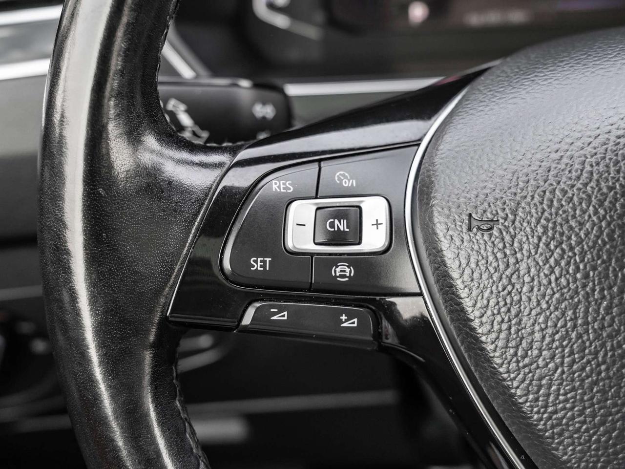 2019 Volkswagen Tiguan Highline 4MOTION   Pano Roof   Carplay   Back-up Camera Photo