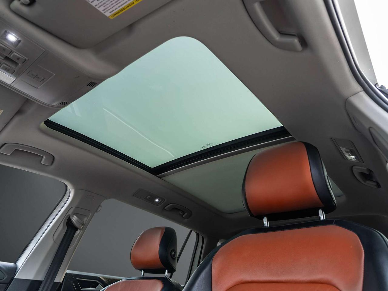 2019 Volkswagen Tiguan Highline 4MOTION   Pano Roof   Carplay   Back-up Camera Photo