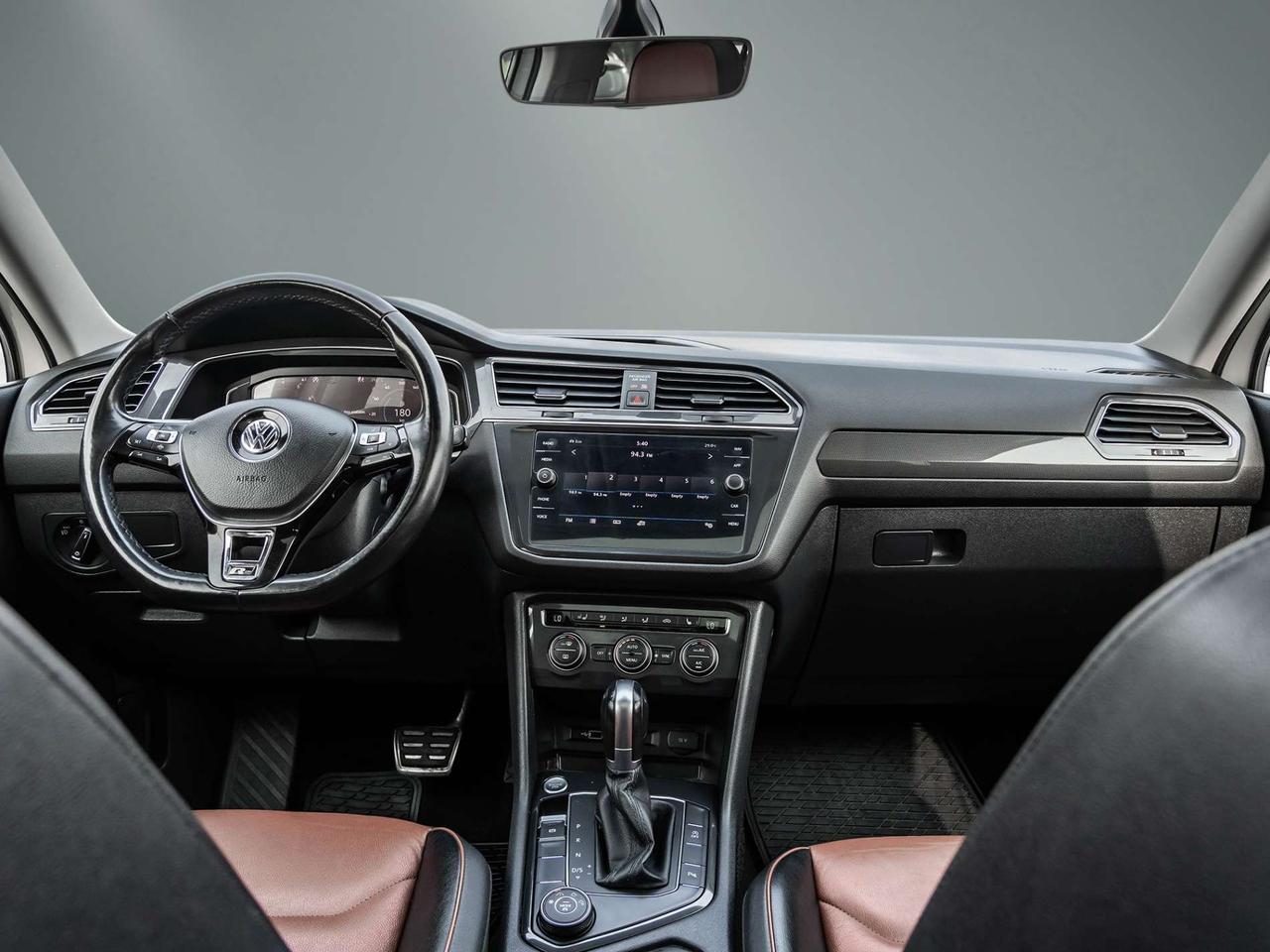 2019 Volkswagen Tiguan Highline 4MOTION   Pano Roof   Carplay   Back-up Camera Photo