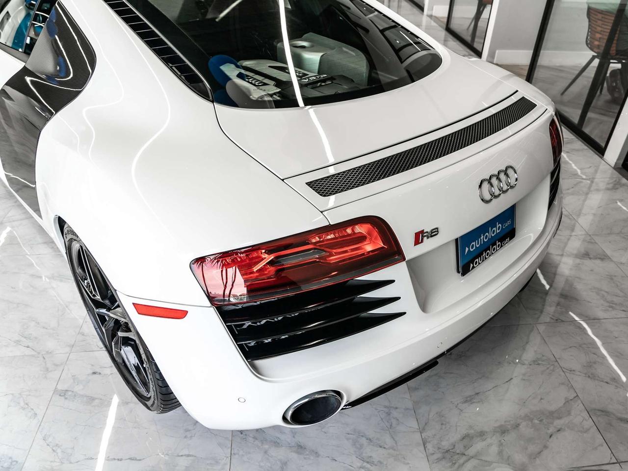 2015 Audi R8 2dr Coupe Auto V8 Quattro   AWD   Well Maintained Photo