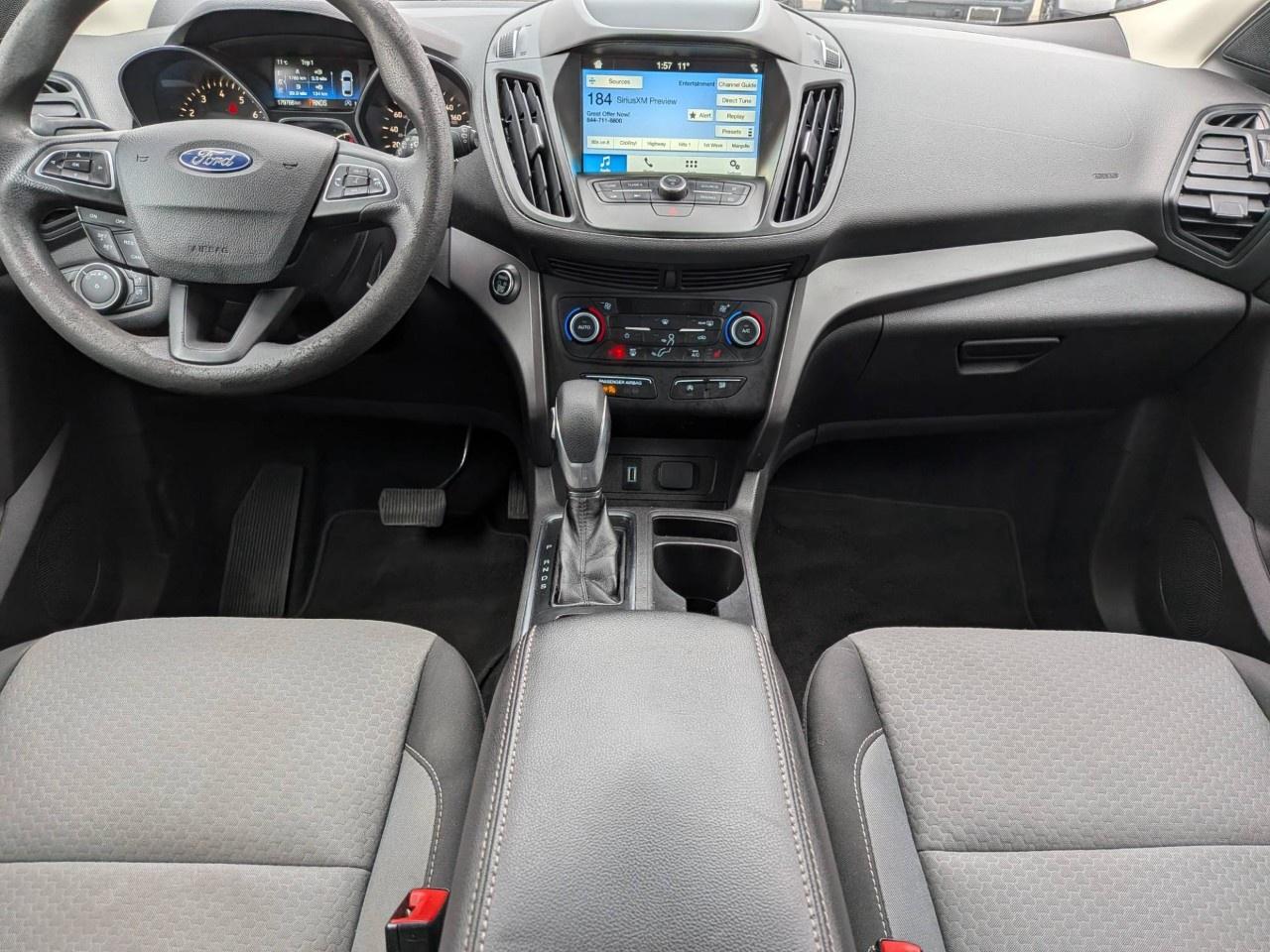 2019 Ford Escape SE FWD Photo