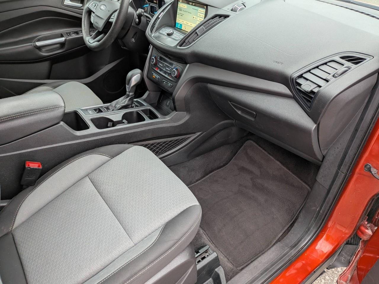 2019 Ford Escape SE FWD Photo