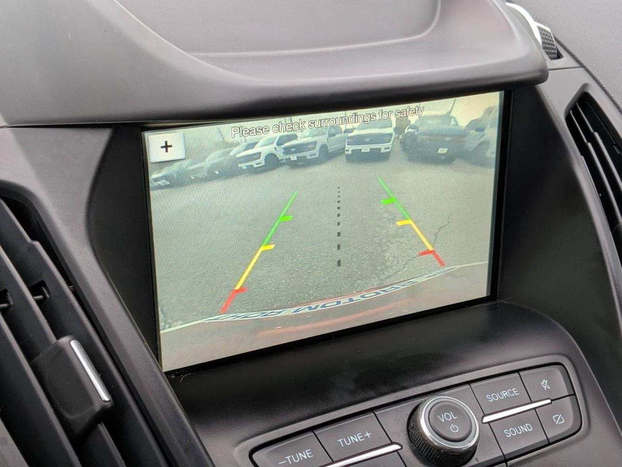 2019 Ford Escape SE FWD Photo