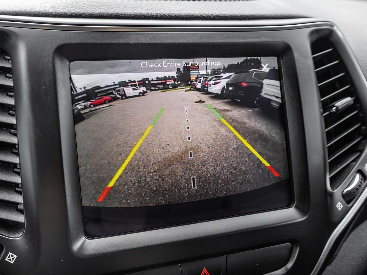 2019 Jeep Cherokee Altitude 4x4   Backup Camera   Bluetooth   Uconnect   Clean Carfax Photo